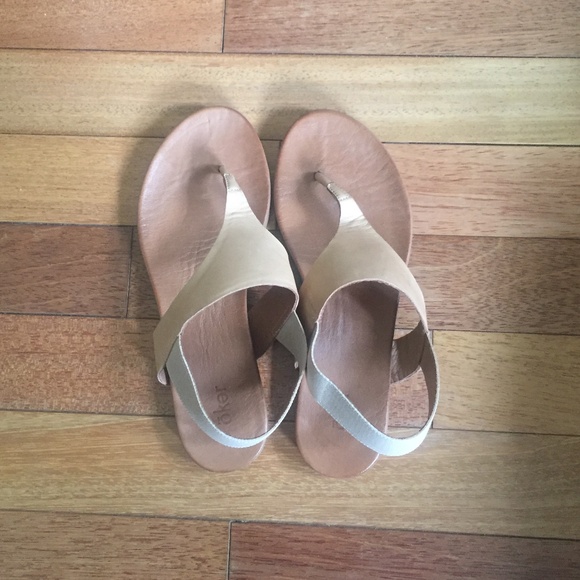 GENUINE SOFT LEATHER SANDALS - Picture 5 of 7